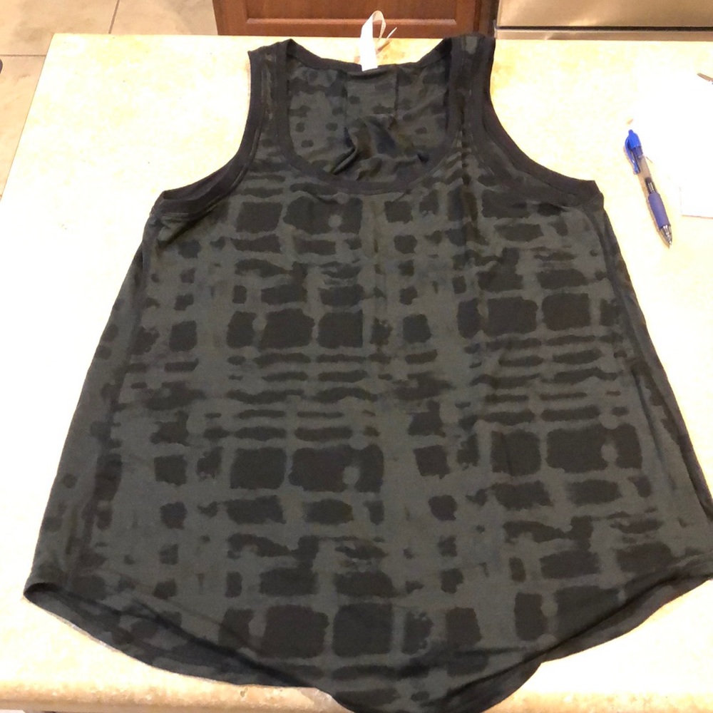 Lululemon go ohm tank I think